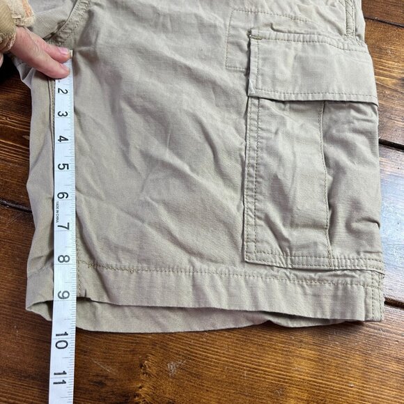 Levi’s Cargo Shorts men’s size 30 (measures 32) beige utility pockets outdoors - Picture 9 of 11